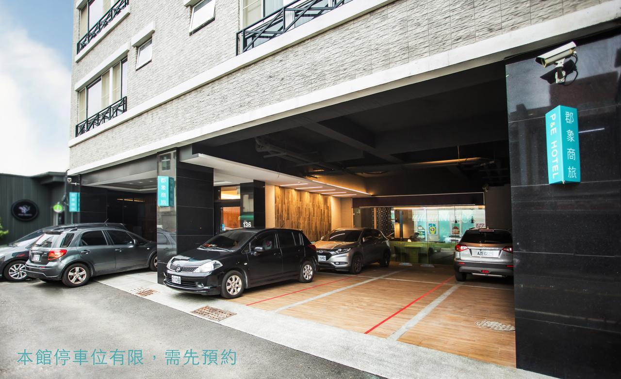 P&E Hotel Tainan Exterior photo